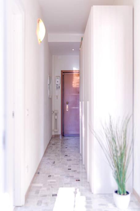 Navigli - Downtown - Duomo Spacious Two Bedroom Apartment - Close To Metro - Ac - Wi-Fi Mailand Exterior foto